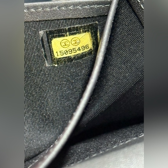 Chanel vintage black Caviar leather large flap wallet with insert/chain - Picture 15 of 17